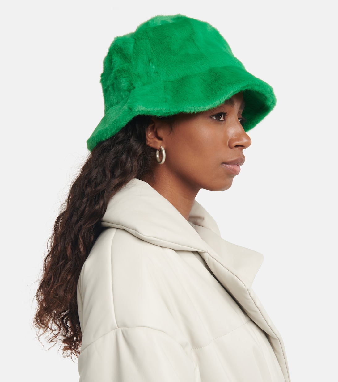 Wera faux fur bucket hat | Stand Studio