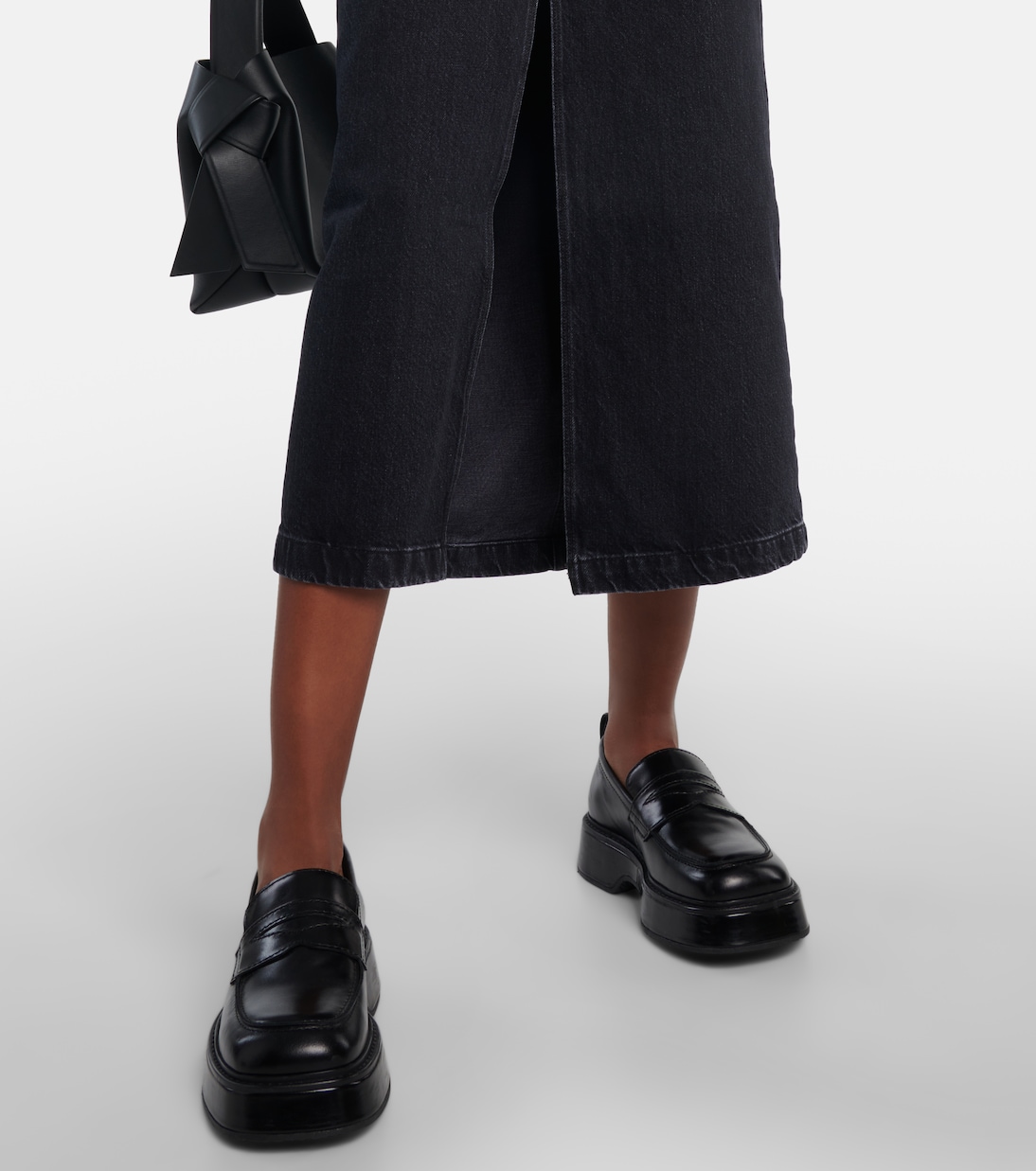 Le Bardot denim midi skirt | Frame