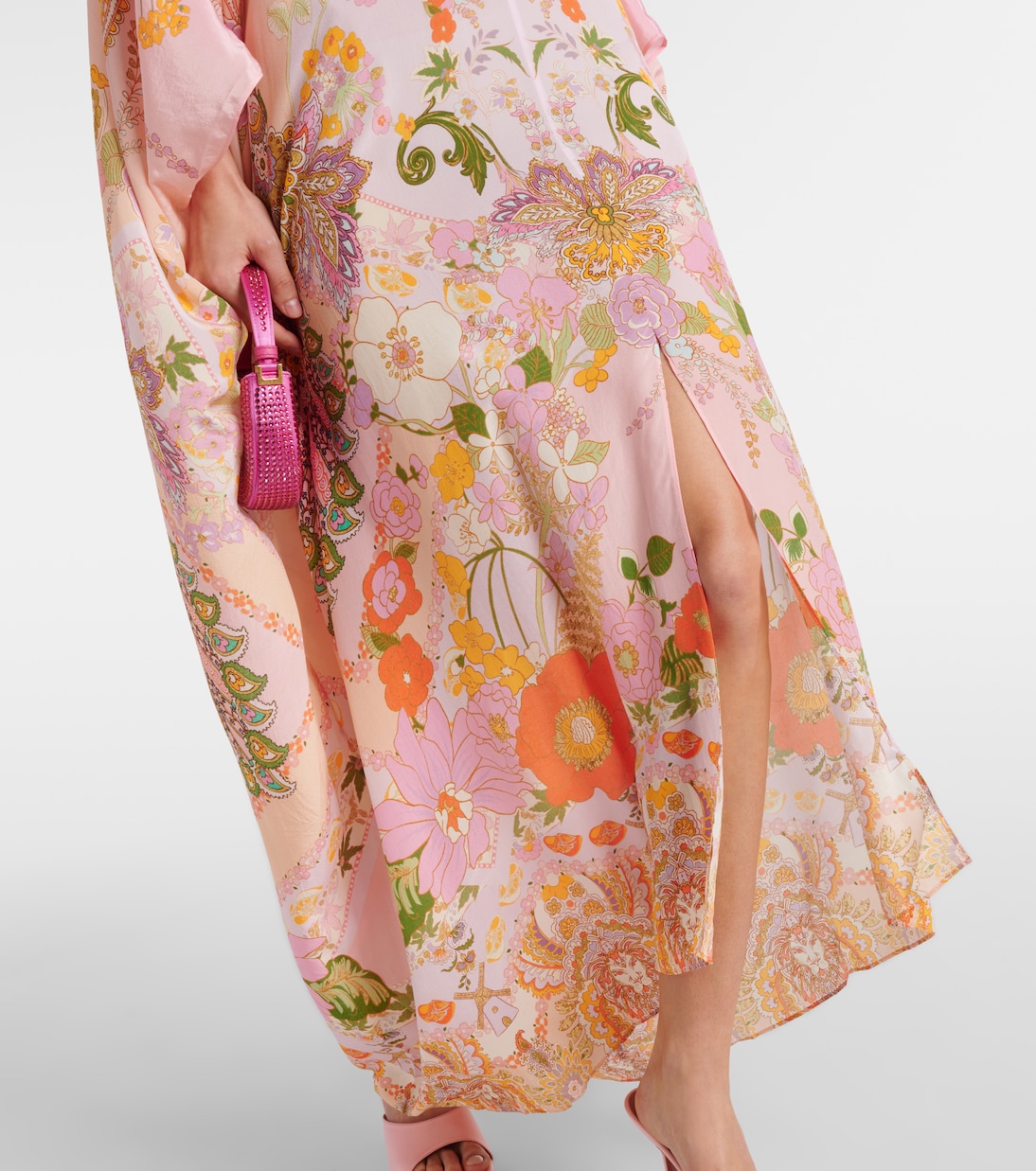 Caftán de seda estampado adornado | Camilla