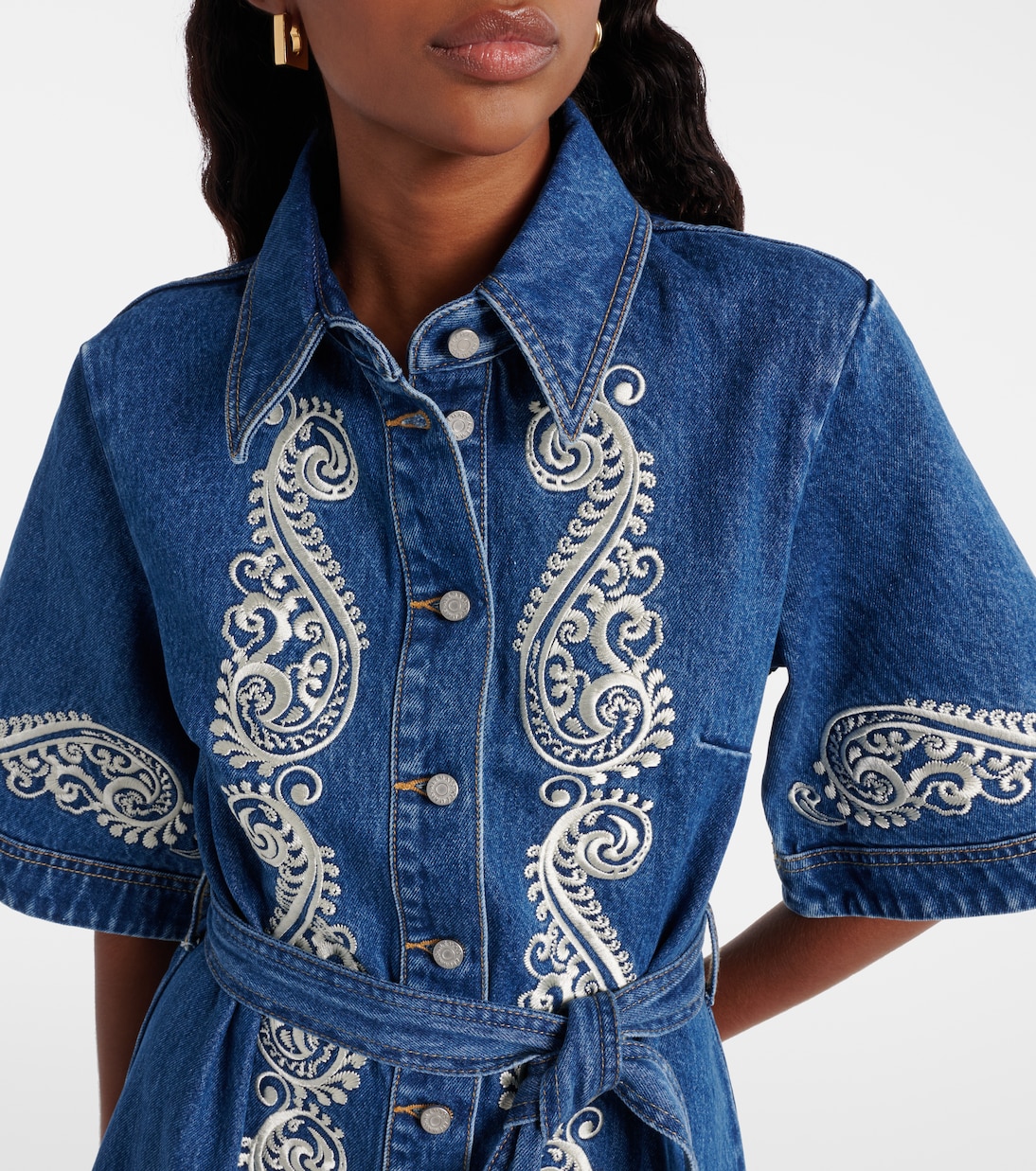 Vestido corto de denim con paisley | Alémais