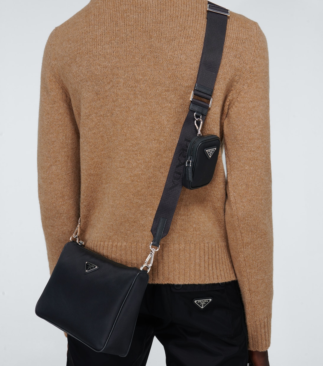 Borsa a tracolla in nylon e pelle saffiano | Prada