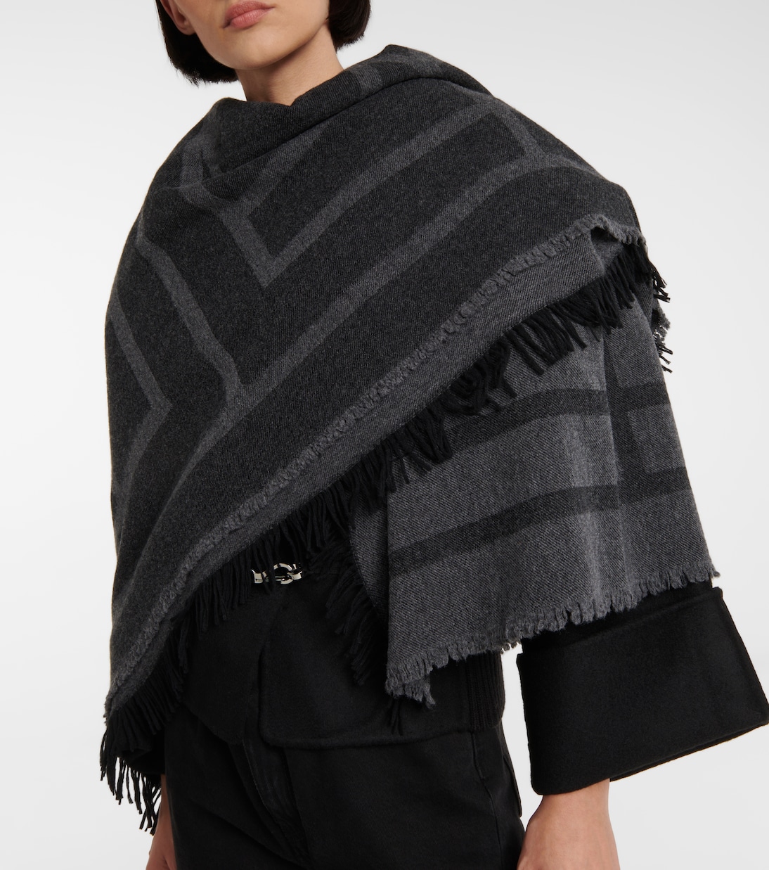 Sciarpa in lana e cashmere TOTEME per stile giovane e raffinato