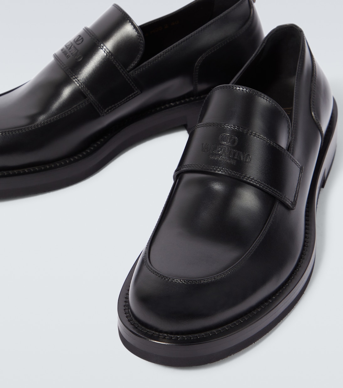 Loafers Rockstud Essential aus Leder | Valentino Garavani