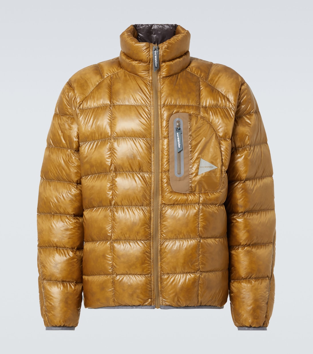 Chaqueta de plumas con paneles | And Wander