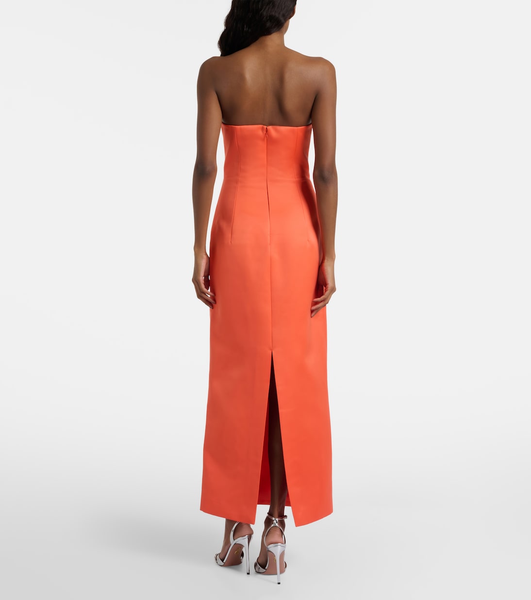 Robe Ava aus Satin  | Leo Lin