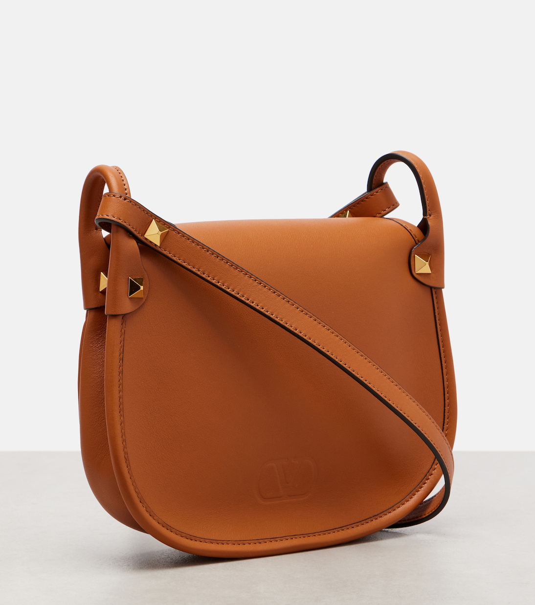 Crossbody Bag Flaneuse Rockstud Medium aus Leder | Valentino Garavani