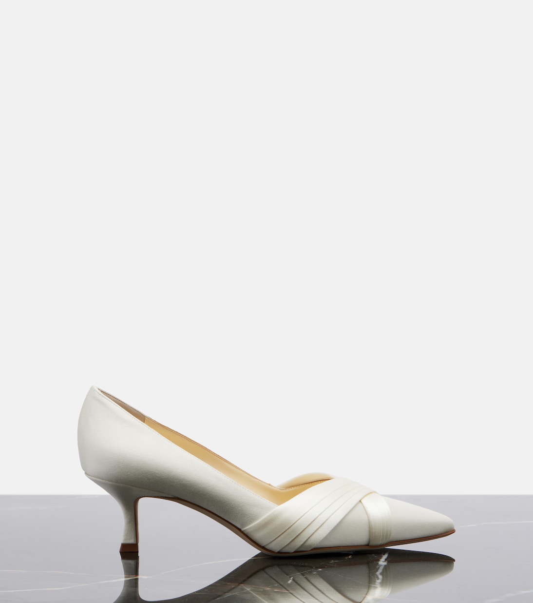 Vieralo satin pumps | Manolo Blahnik