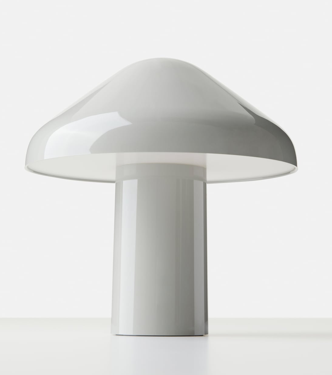 Pao portable desk lamp | Hay