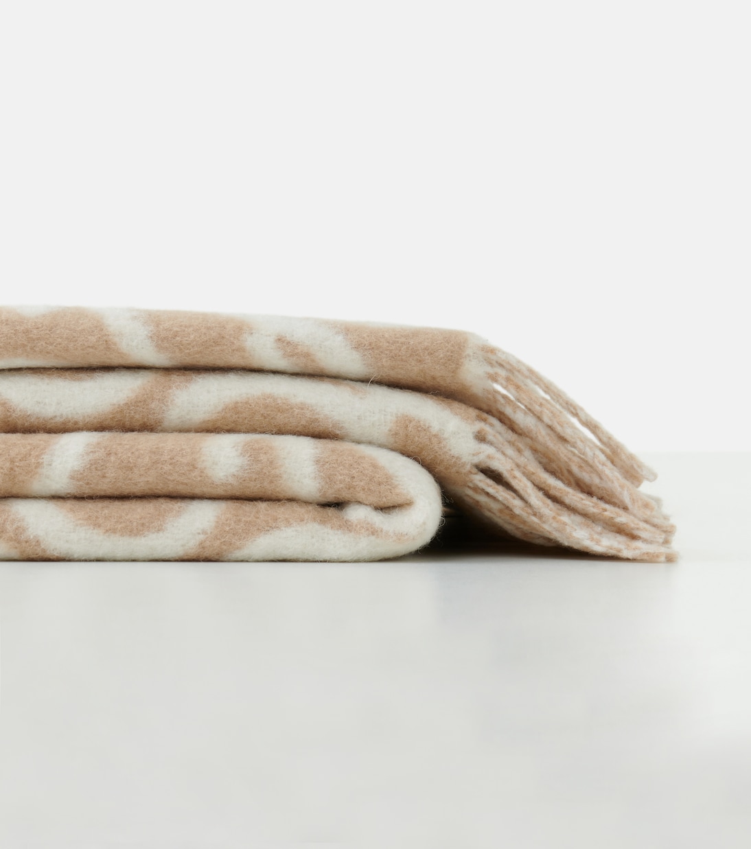 Anagram alpaca and wool-blend blanket | Loewe
