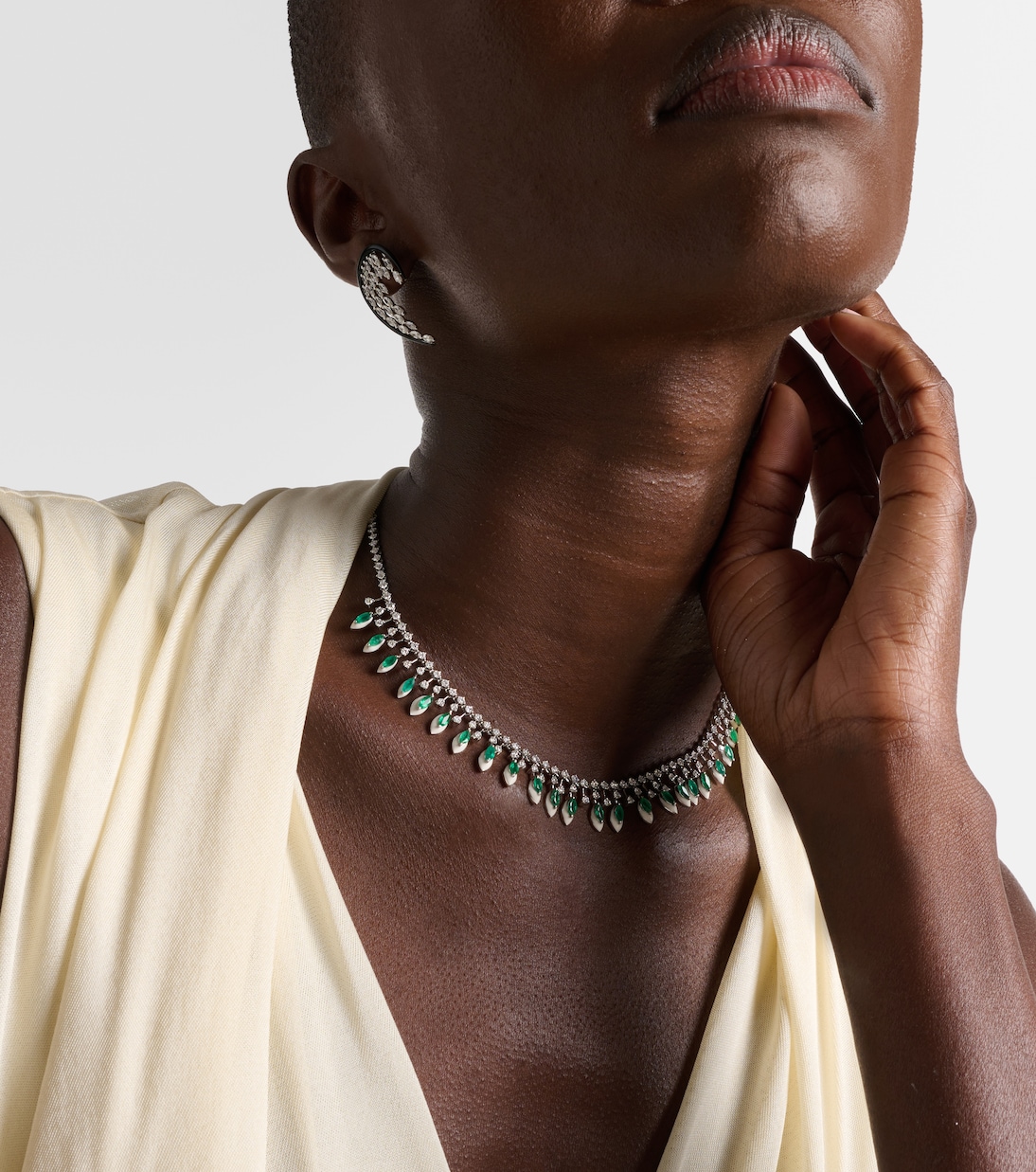18kt white gold choker with diamonds | Kamyen