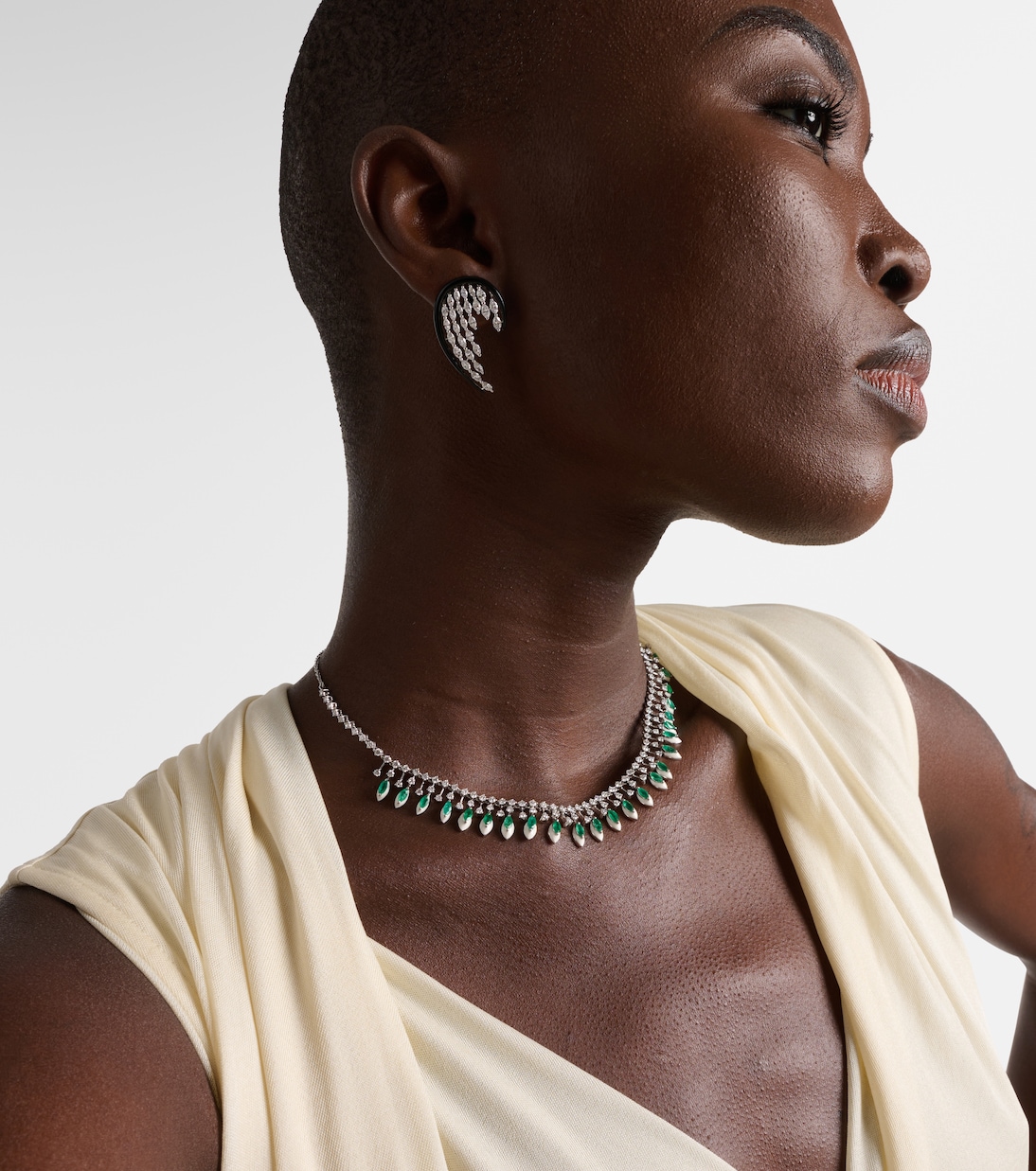 18kt white gold choker with diamonds | Kamyen