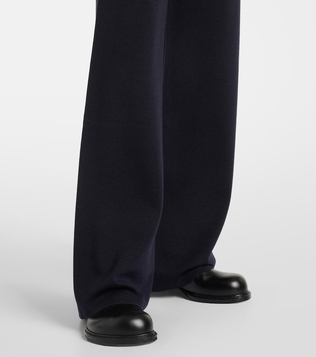 Pantaloni a gamba larga Wilma in lana vergine | Max Mara