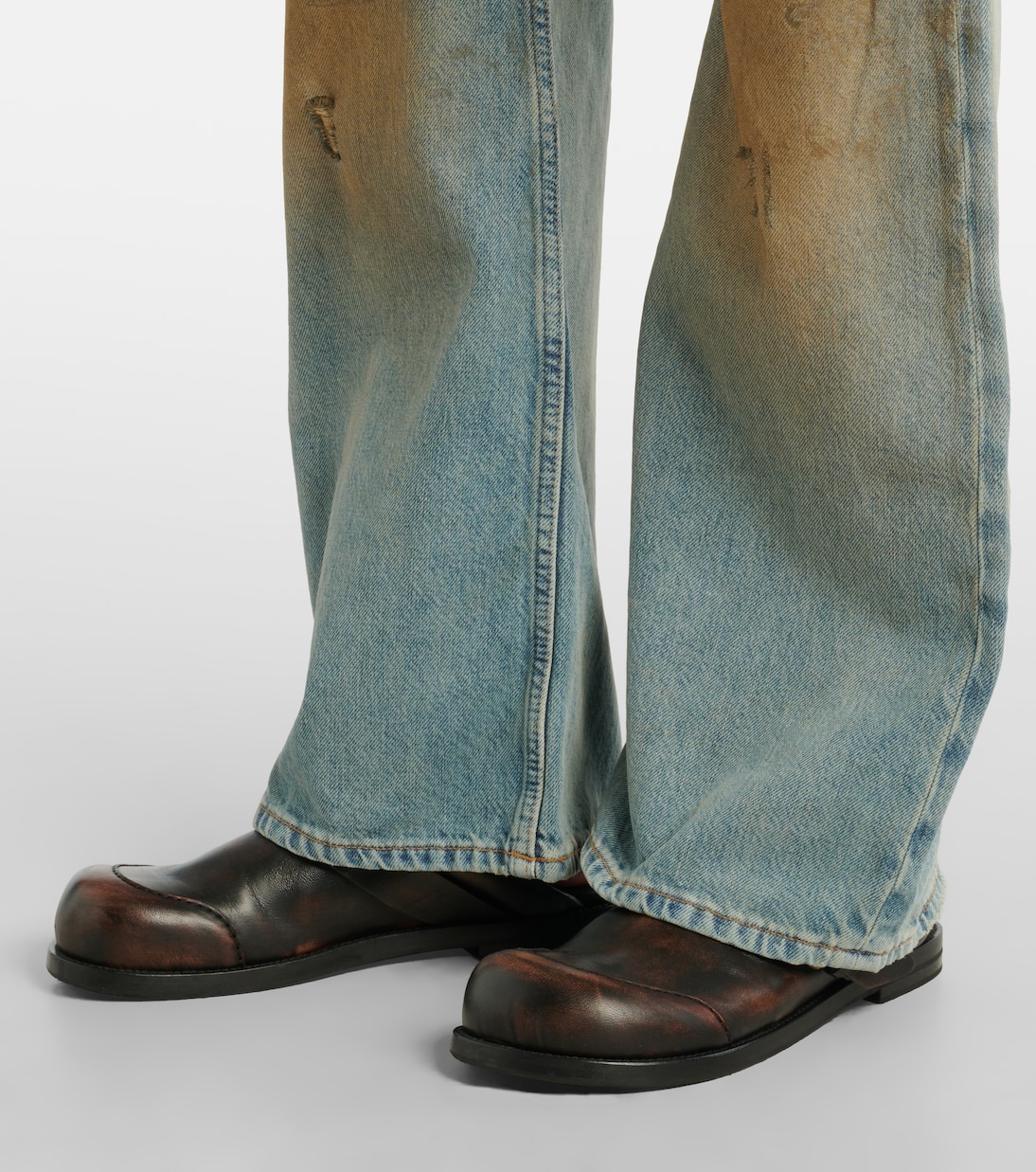 Jeans 2021F distressed a gamba larga a vita media | Acne Studios