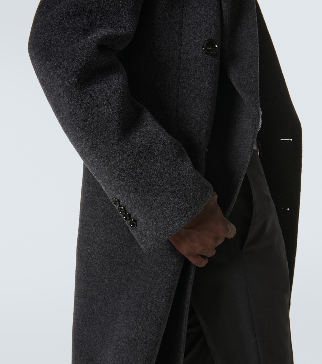 Cappotto doppiopetto in lana vergine | Lardini