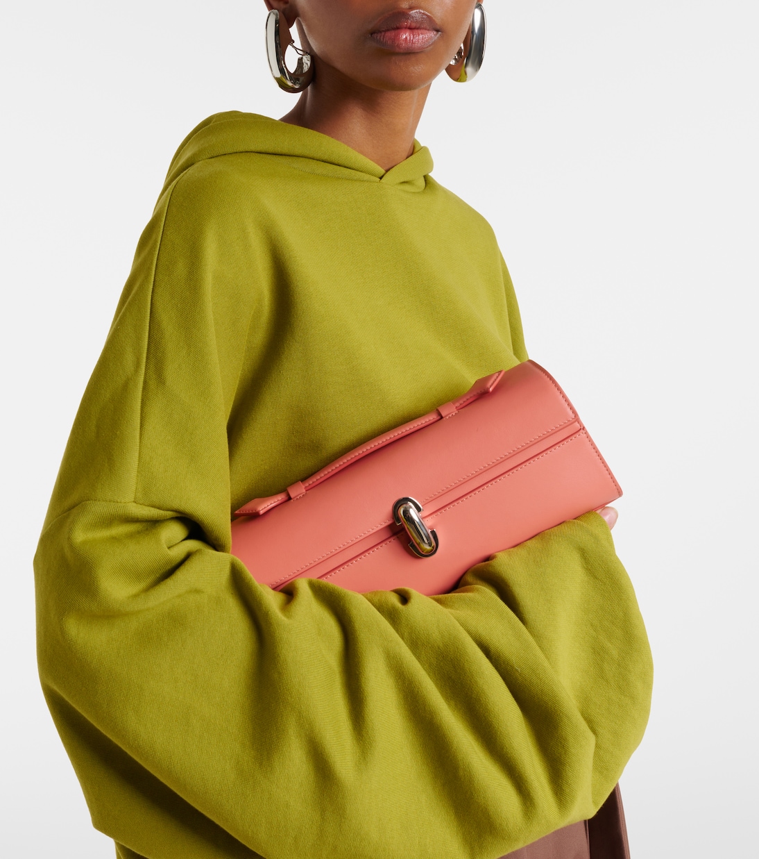 Borsa Symmetry Pochette Slim in pelle | Savette