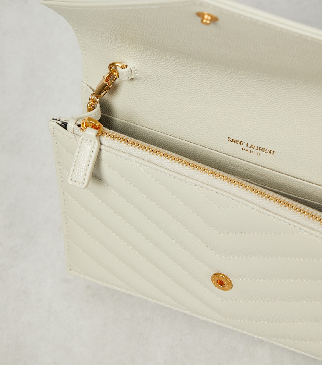 Cassandre matelassé envelope leather wallet on chain | Saint Laurent