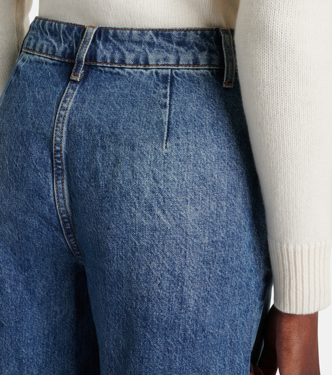 High-Rise Barrel Jeans | CO