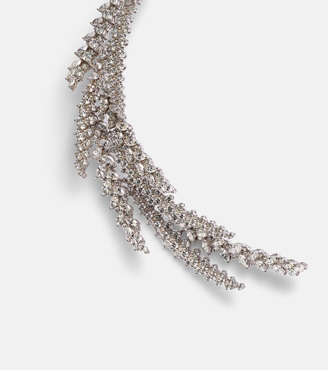 Collana YEPREM Y-Couture in oro bianco 18kt con diamanti, stile giovane e raffinato