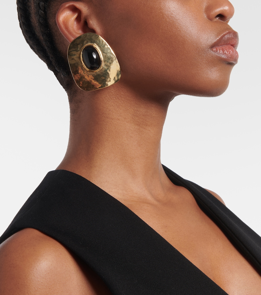 Orecchini clip-on decorati di Saint Laurent per giovani alla moda