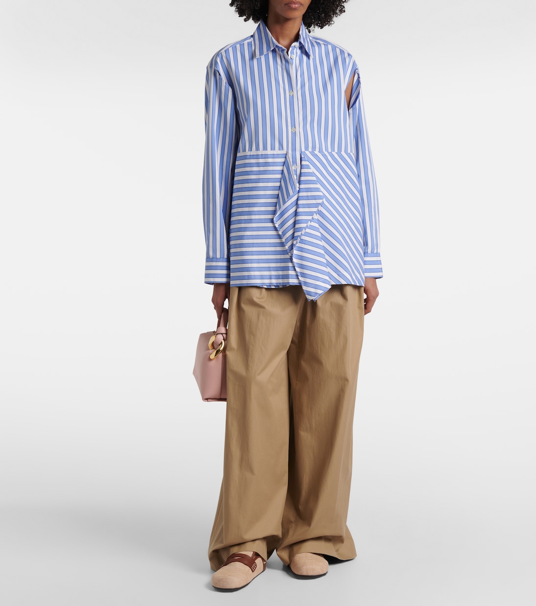 JW ANDERSON Mule in pelle con dettagli in cuoio per giovani trendsetter
