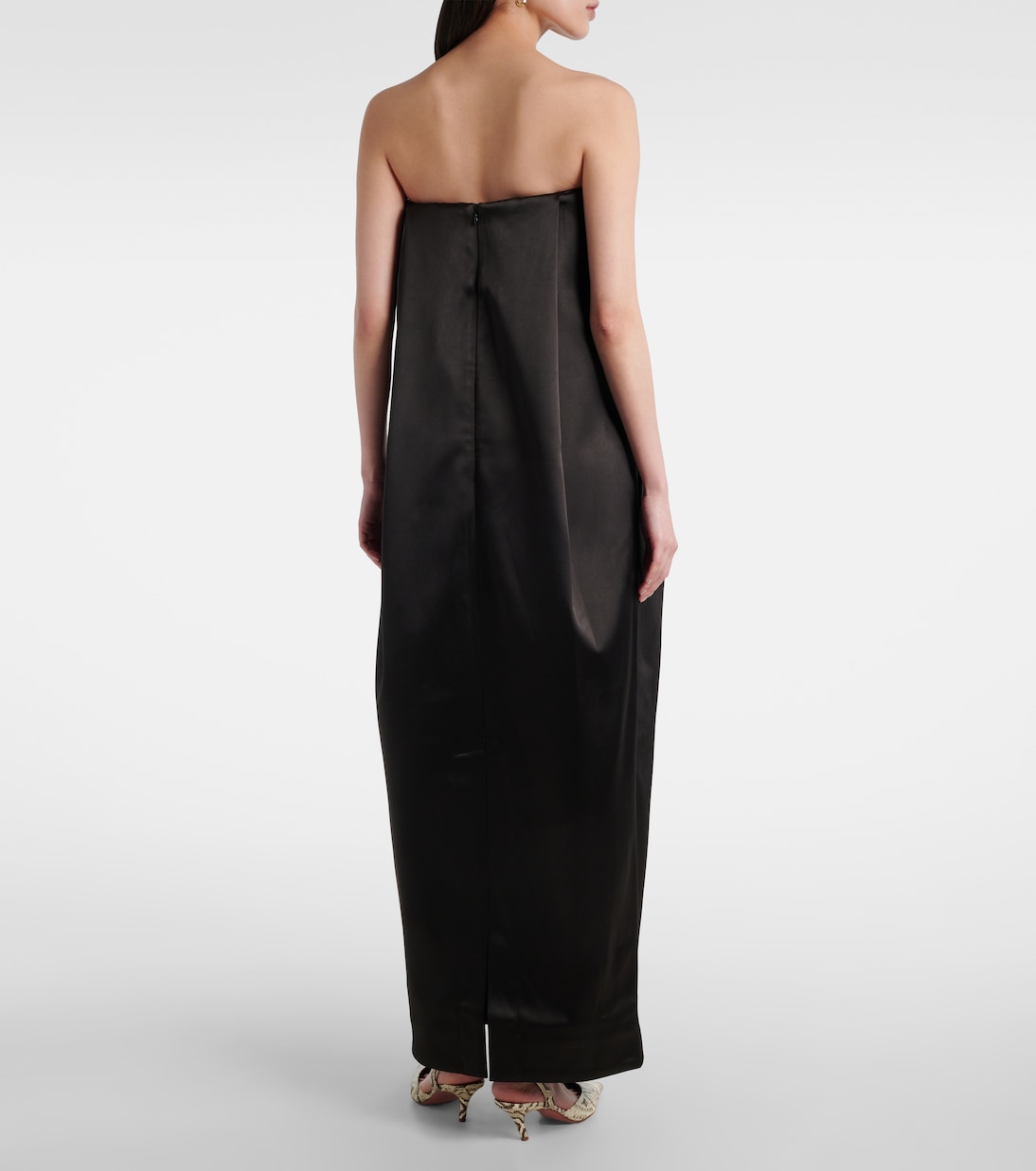 Off-Shoulder-Maxikleid aus Satin | Entire Studios