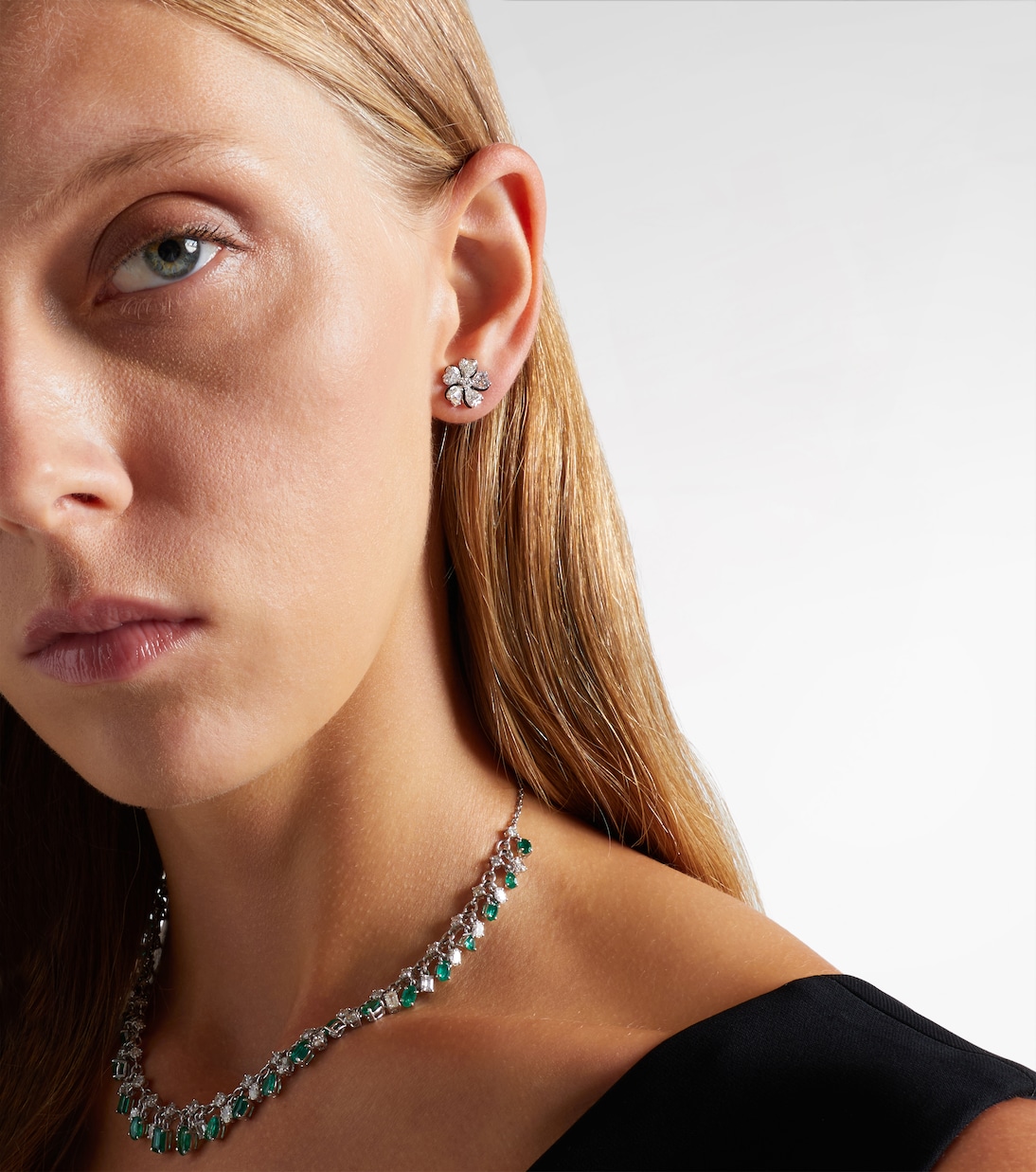 Love Petals 18kt white gold earrings with diamonds | Kamyen