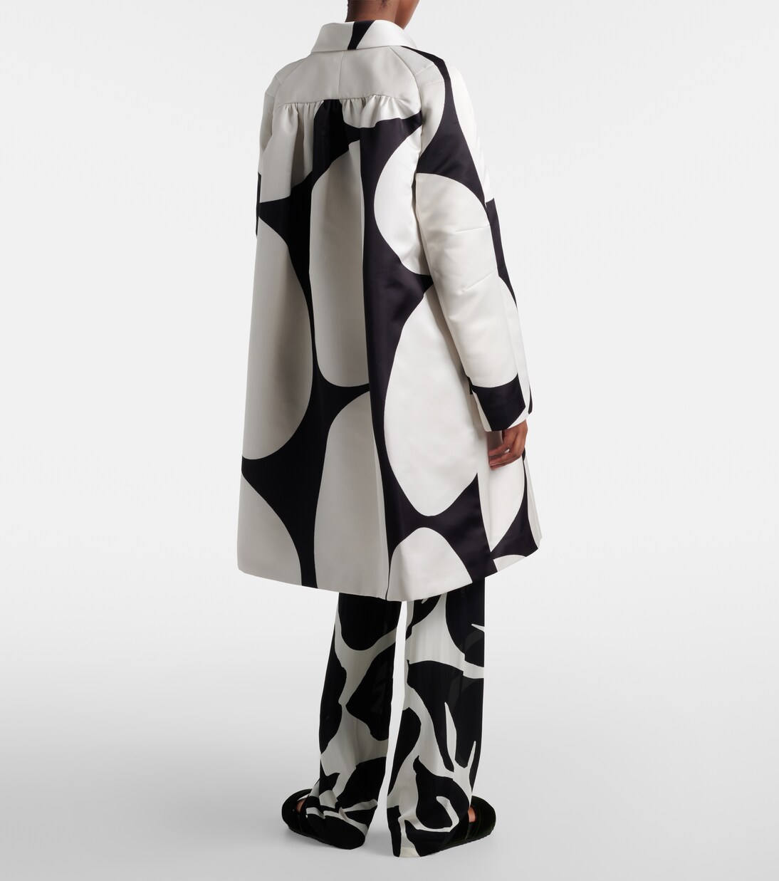 Abrigo cruzado de satén con lunares | Dries Van Noten