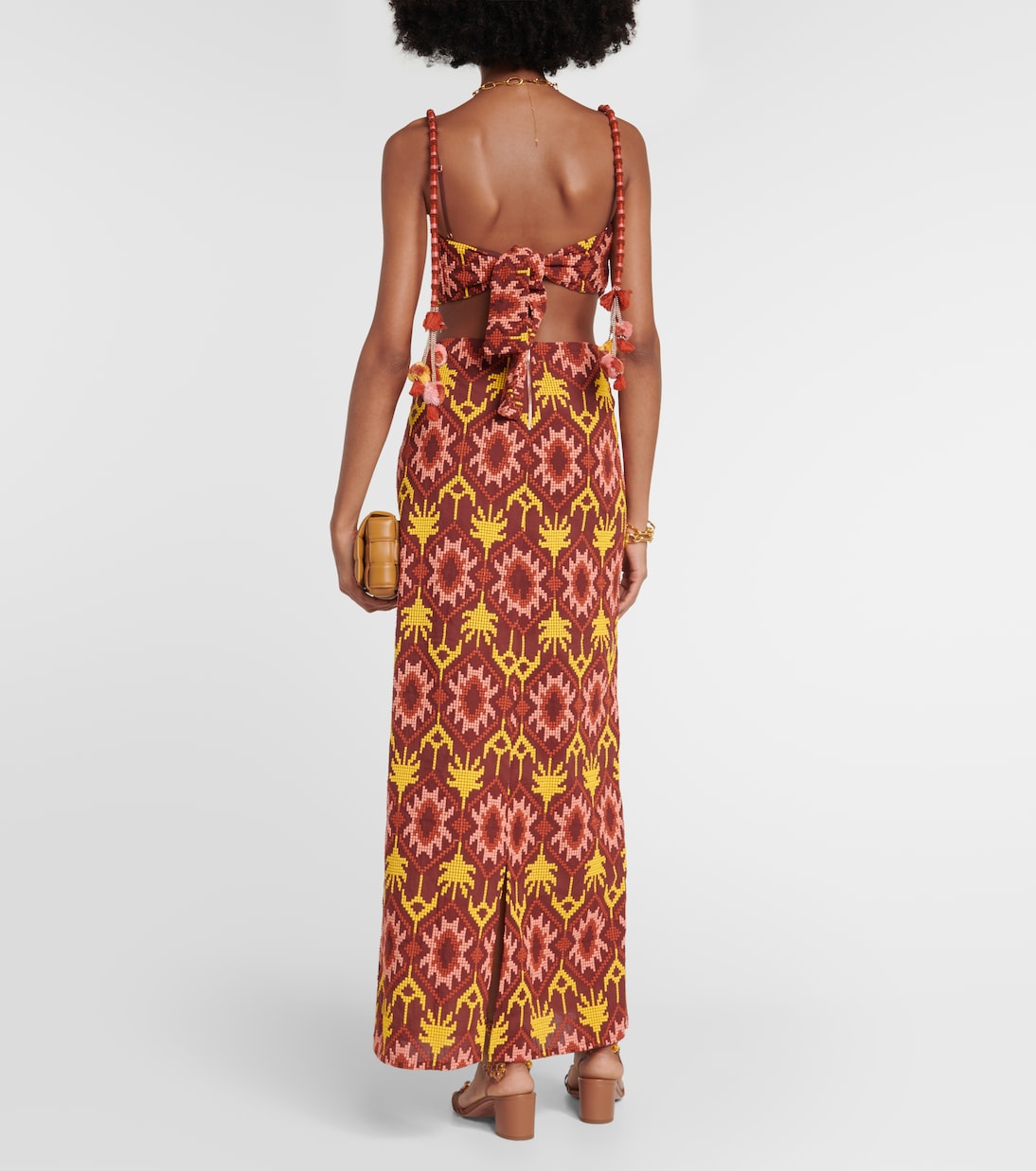 Vestido largo bordado con aberturas | Johanna Ortiz