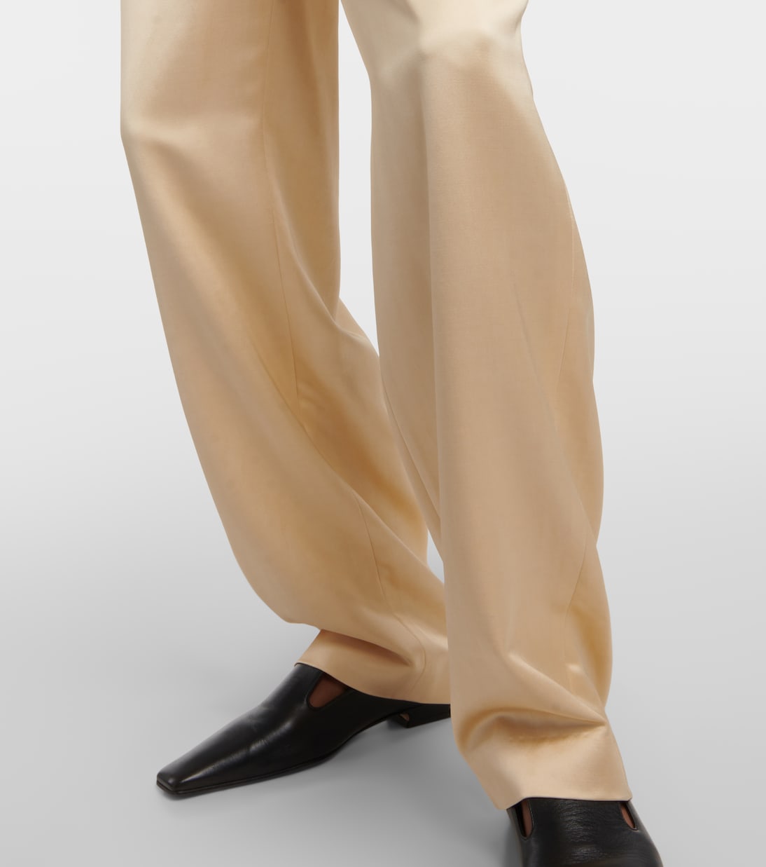 Pantaloni a gamba larga Felton in raso a vita alta | Khaite