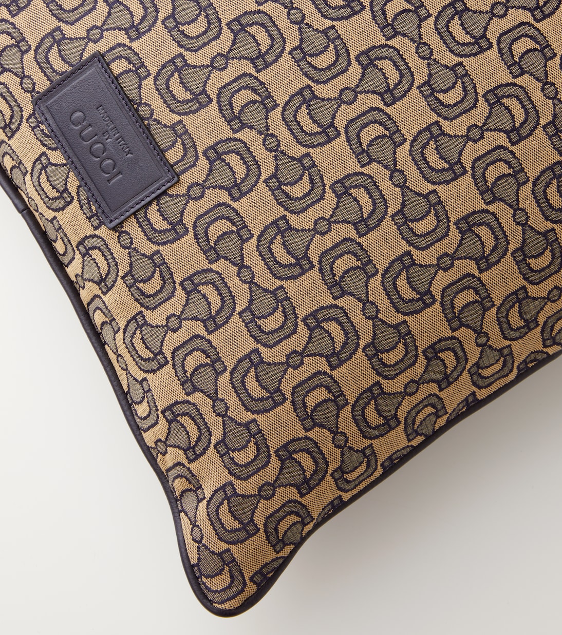 Horsebit jacquard velvet cushion | Gucci