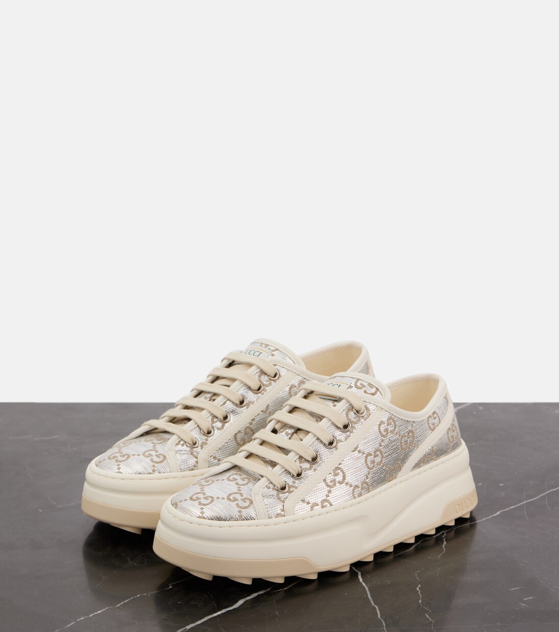 Scarpe da tennis GUCCI 1977 in tela GG con plateau, stile giovane e trendy
