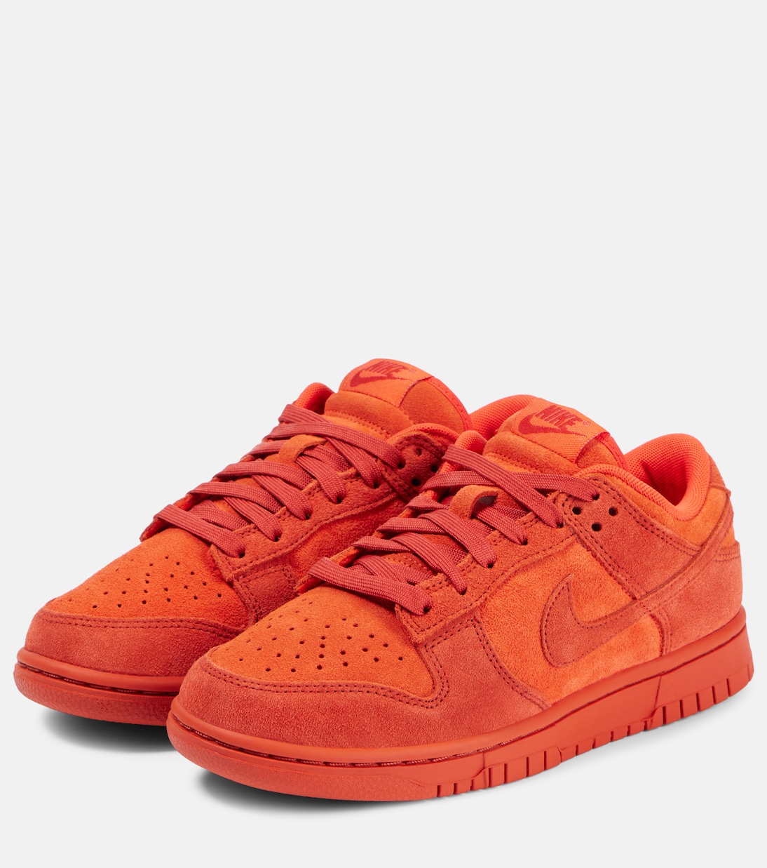 Scarpe basse NIKE Dunk SE in pelle per stile giovane e moderno