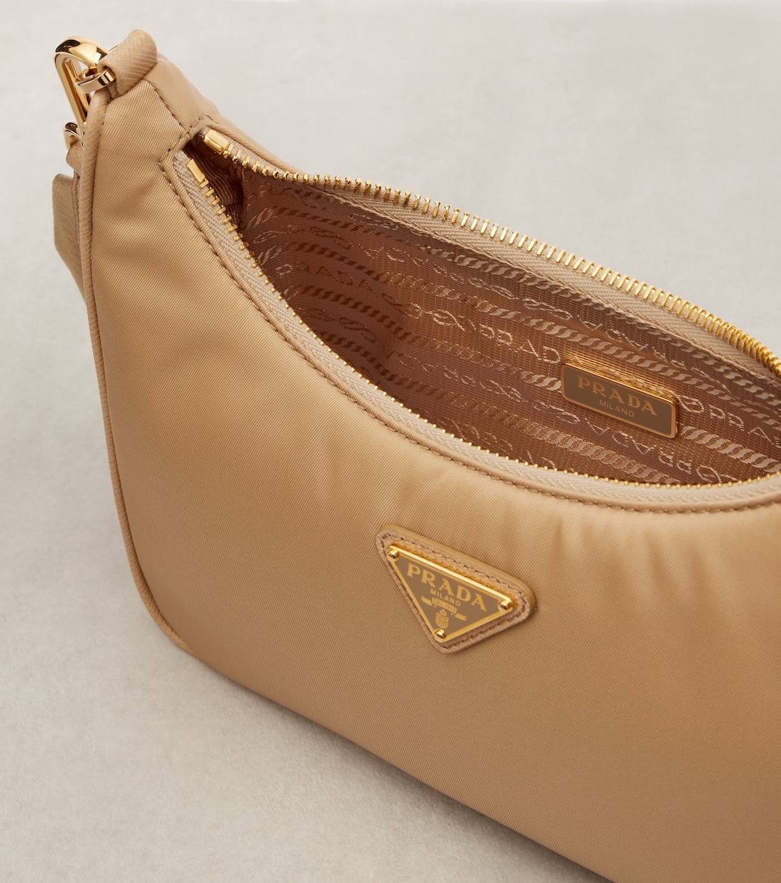 Schultertasche Re-Edition 2005 aus Re-Nylon | Prada