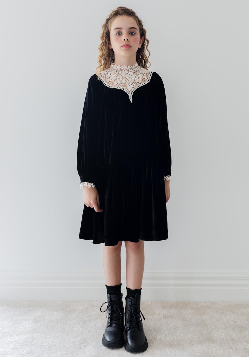 Kleid aus Samt mit Spitze | Petite Amalie  