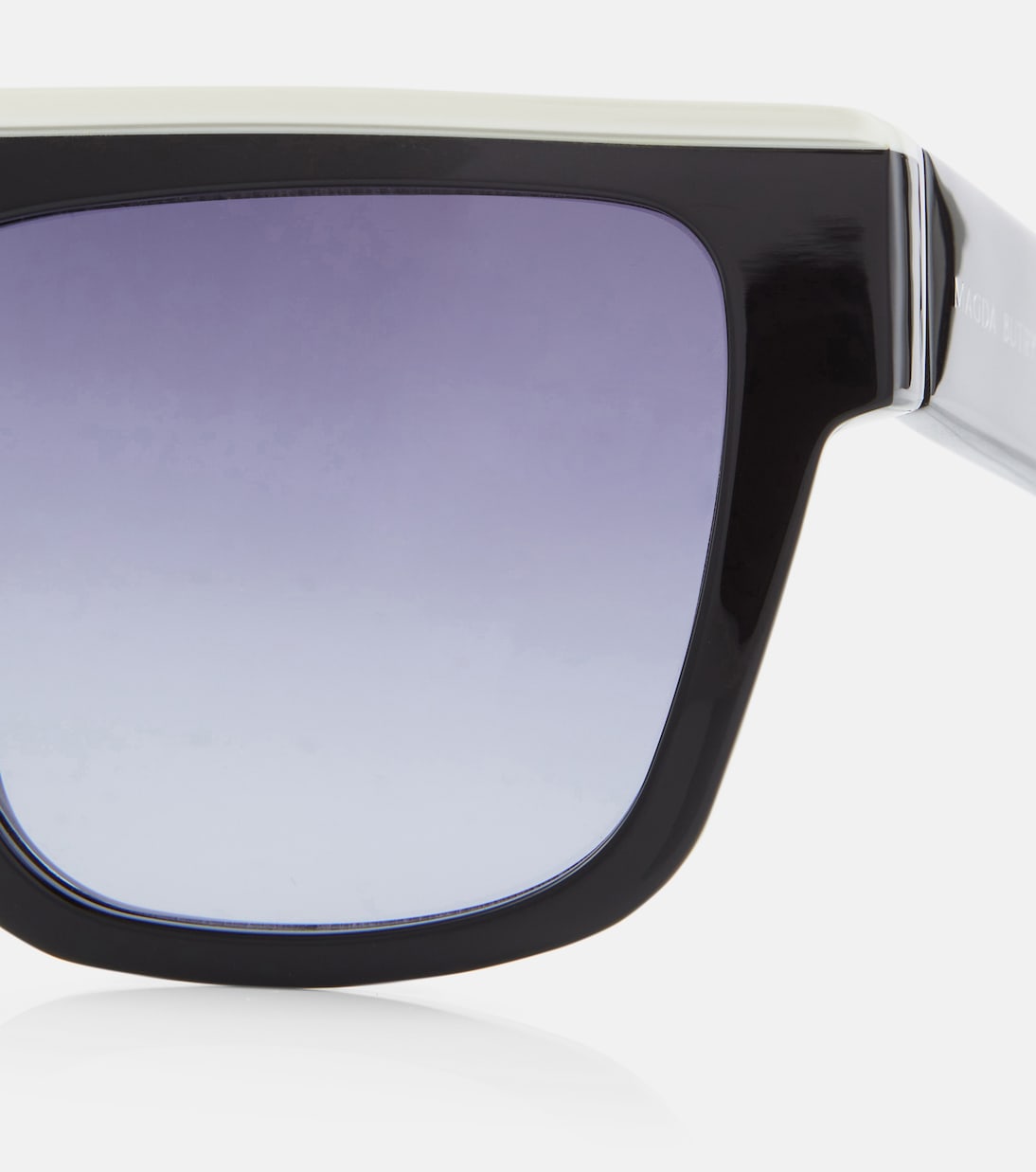 Gafas de sol con montura plana | Magda Butrym