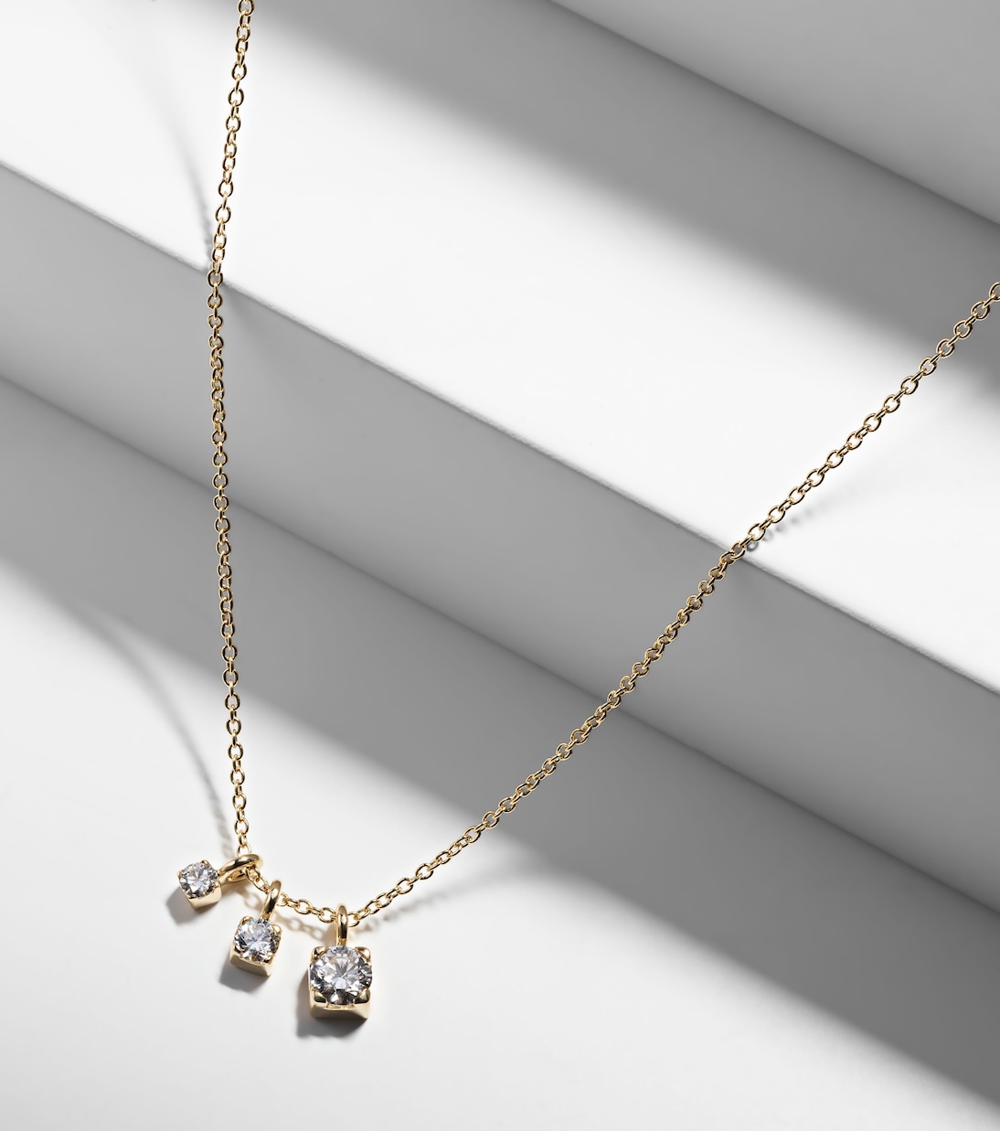 Collana in oro 18kt con diamanti firmata Sophie Bille Brahe, gioiello elegante per giovani