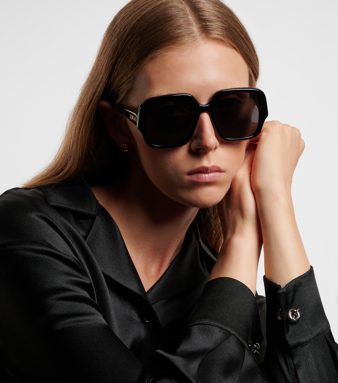 Occhiali da sole LOEWE oversize per uno stile giovane e audace