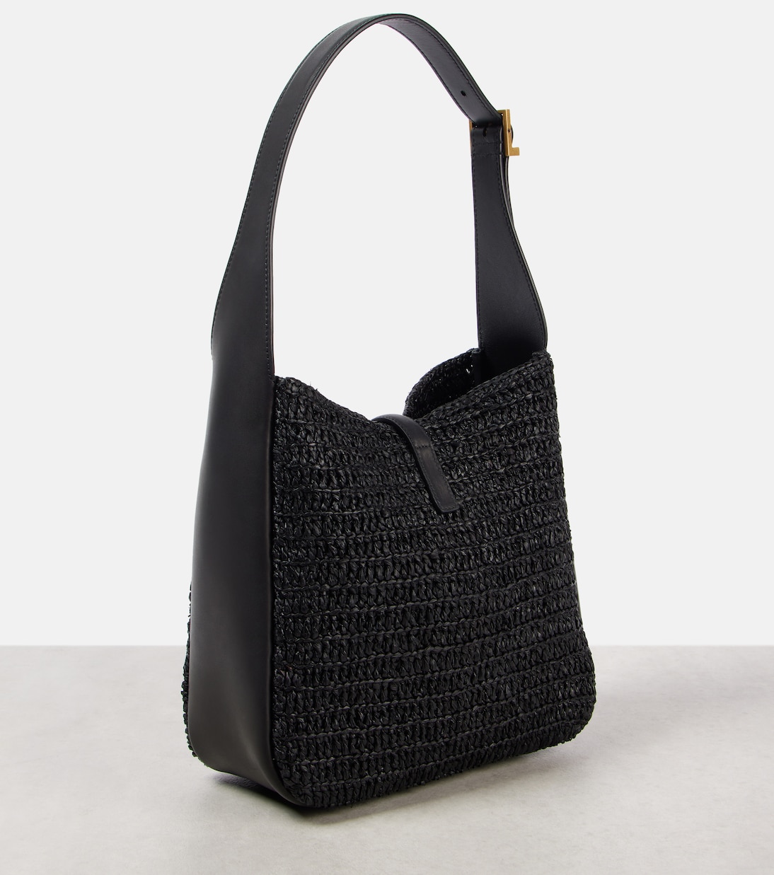 Le 5 à 7 Supple Small raffia shoulder bag | Saint Laurent