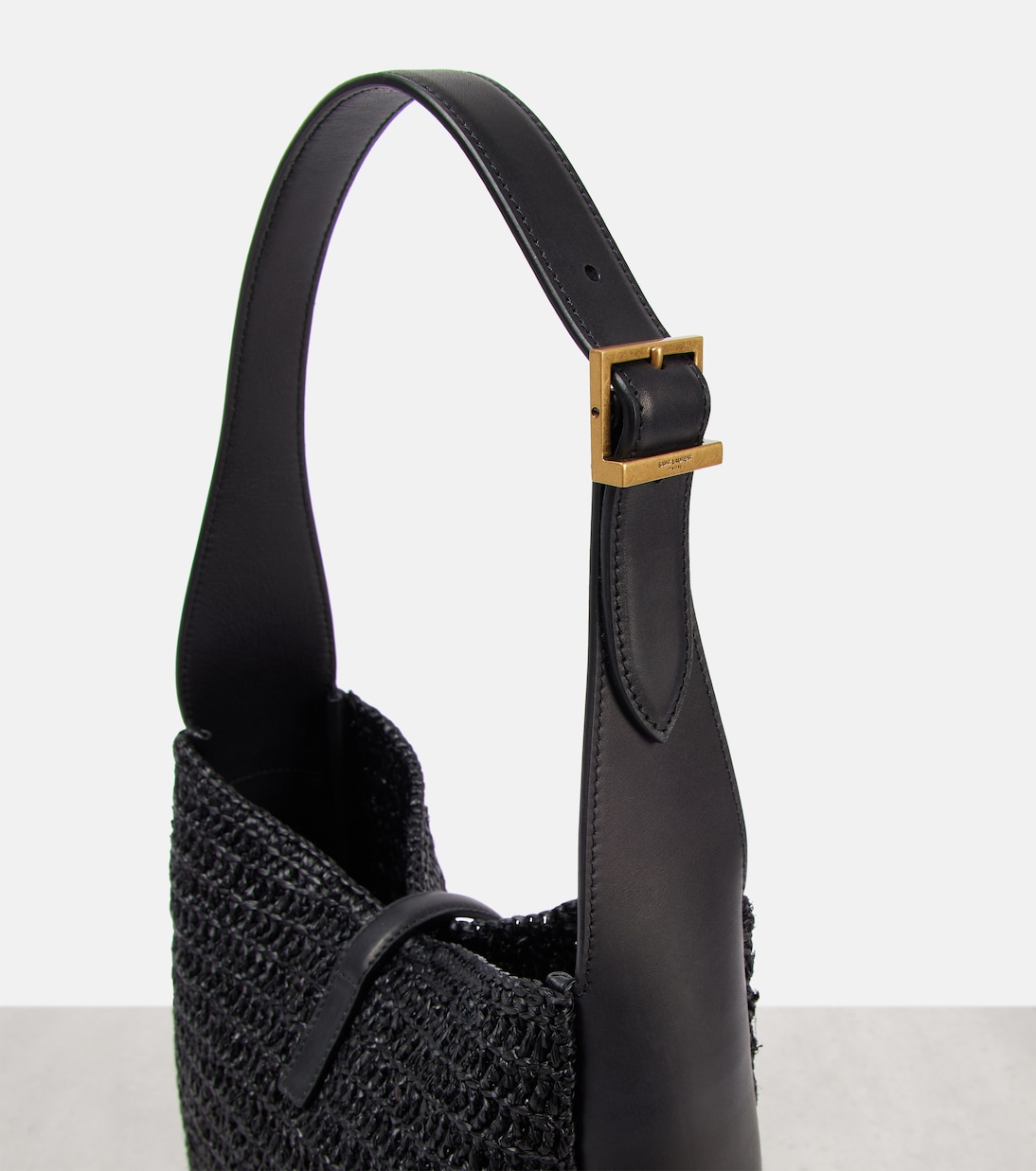 Le 5 à 7 Supple Small raffia shoulder bag | Saint Laurent