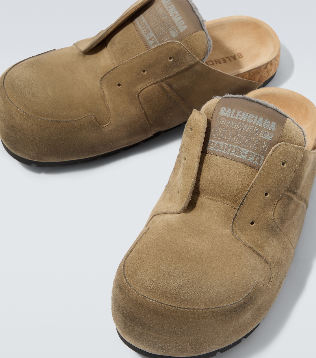 Slippers Dumbo aus Veloursleder | Balenciaga