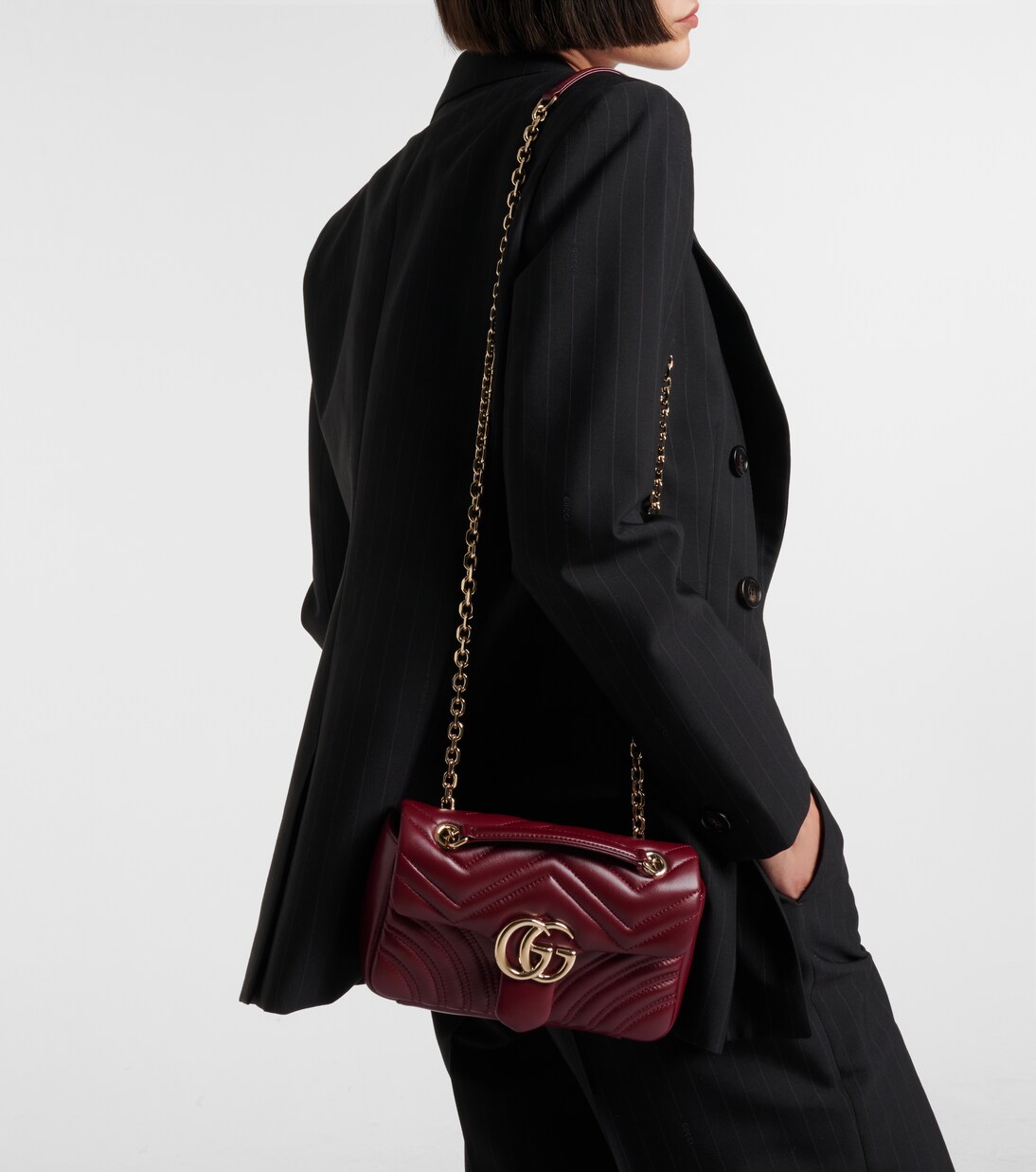 GG Marmont Small leather shoulder bag | Gucci