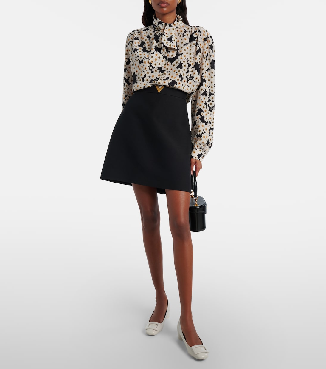 U Look 25 patent leather pumps | Roger Vivier