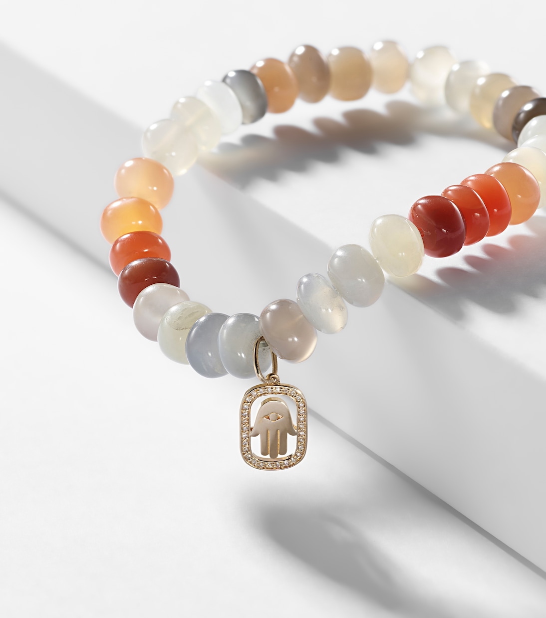 Bracciale in oro 14kt con pietra di luna e diamanti, stile giovane e chic