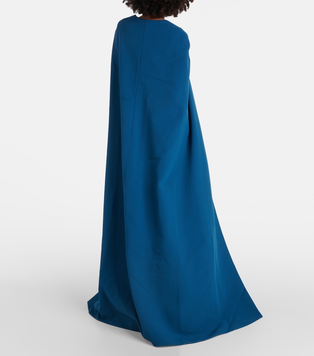 Cinza caped crêpe gown | Safiyaa