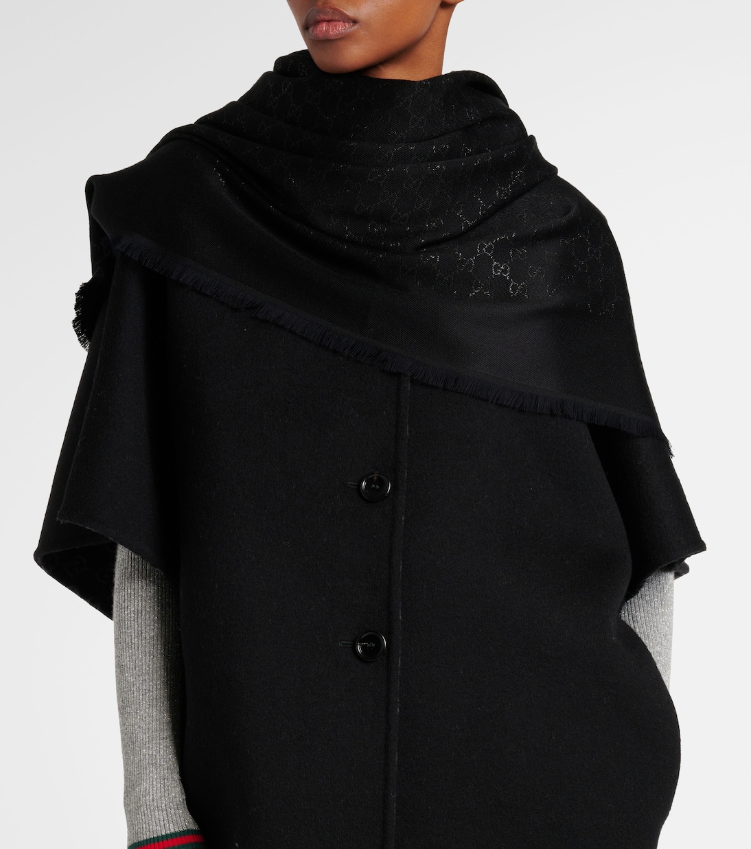 Scialle in jacquard GG firmato Gucci, stile giovane e trendy