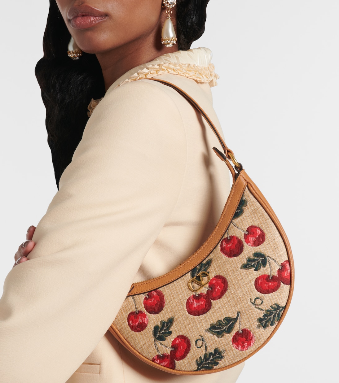 VLogo Cherryfic Mini shoulder bag | Valentino Garavani