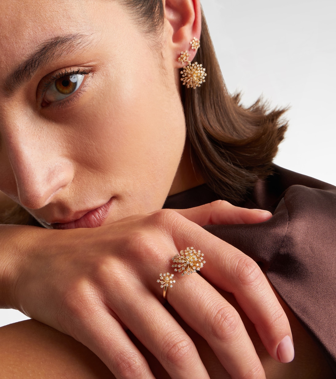 Ring Burst Flower aus 14kt Gelbgold mit Diamanten | Sydney Evan