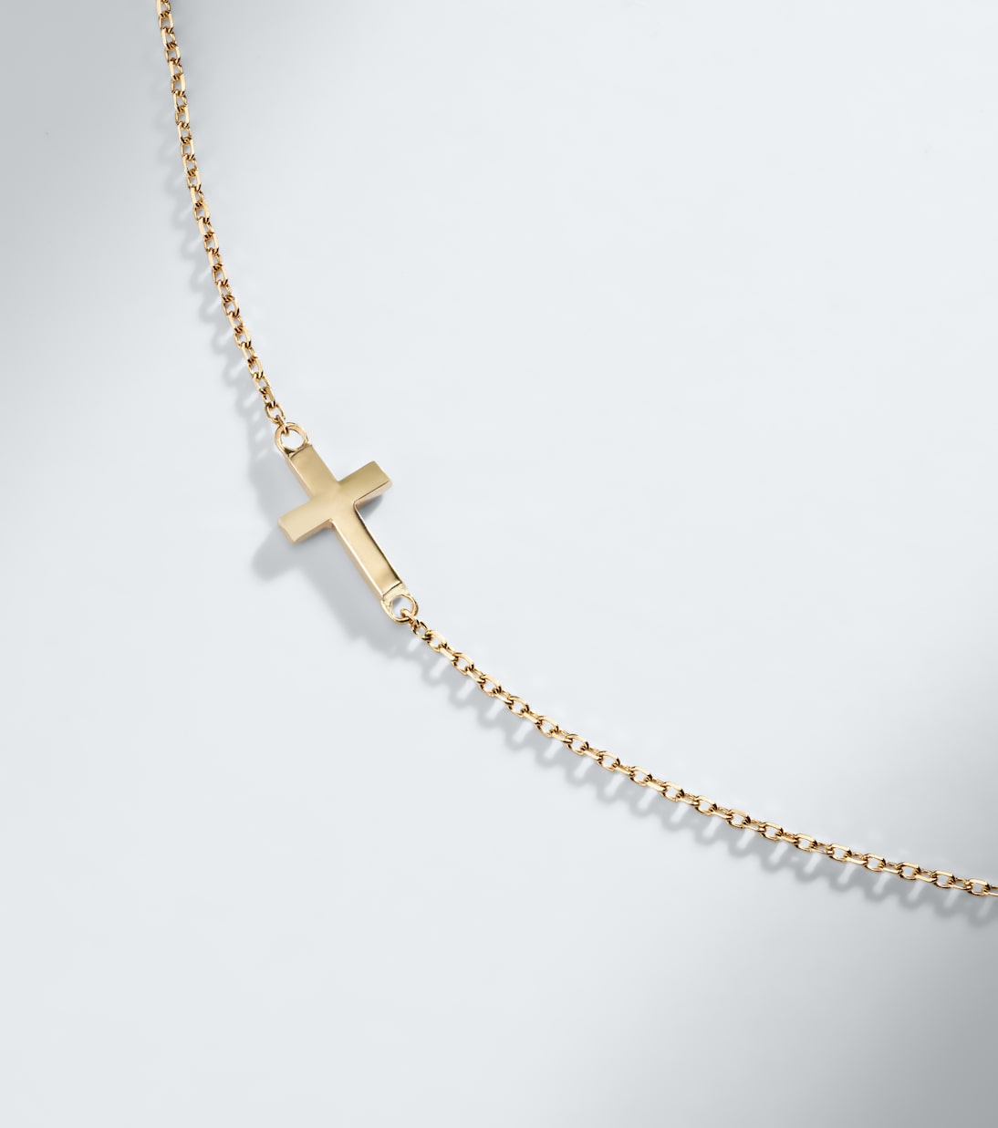 Mini Cross 14kt gold bracelet | Mateo