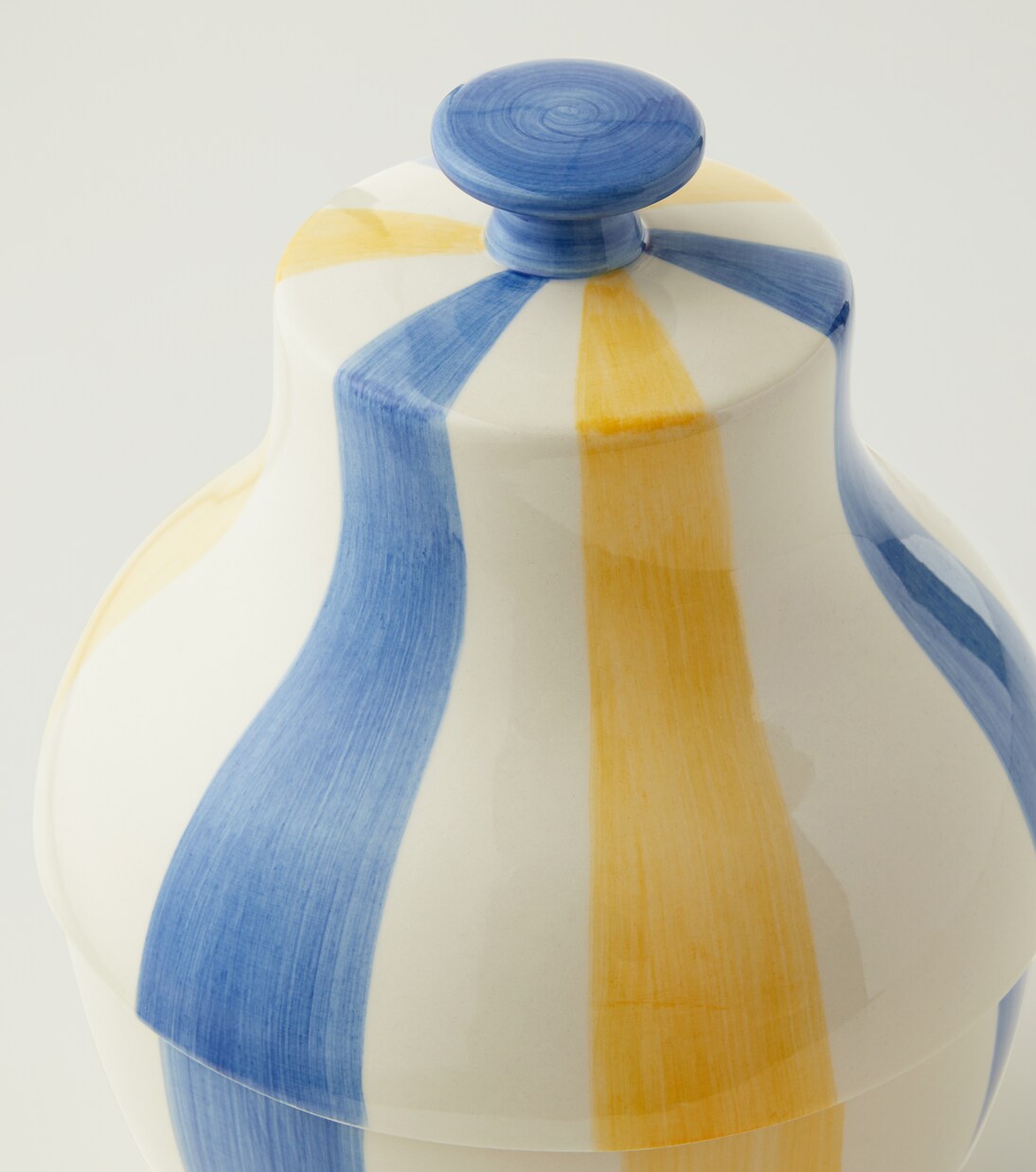 Sobremesa porcelain cookie jar | Hay