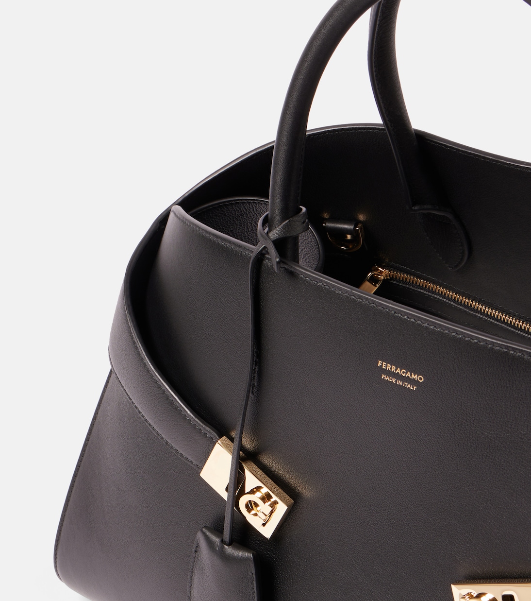 Sac Hug Medium en cuir | Ferragamo